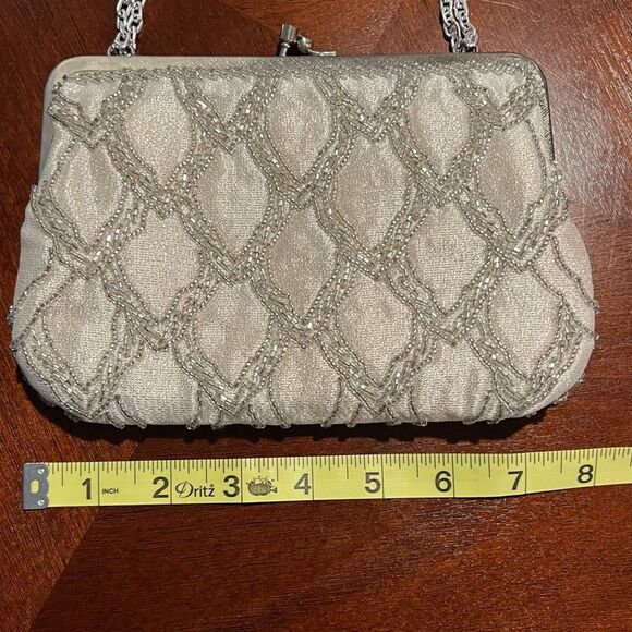 Vintage Beaded Ivory & Silver evening bag - Picture 6 of 16